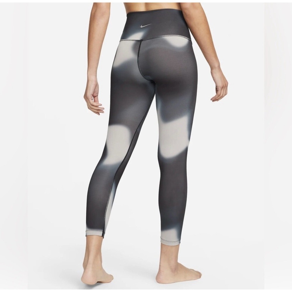 Nike Yoga Women's High-Waisted 7/8 Gradient-Dye Leggings‎ Smoke Gray SMALL NWT